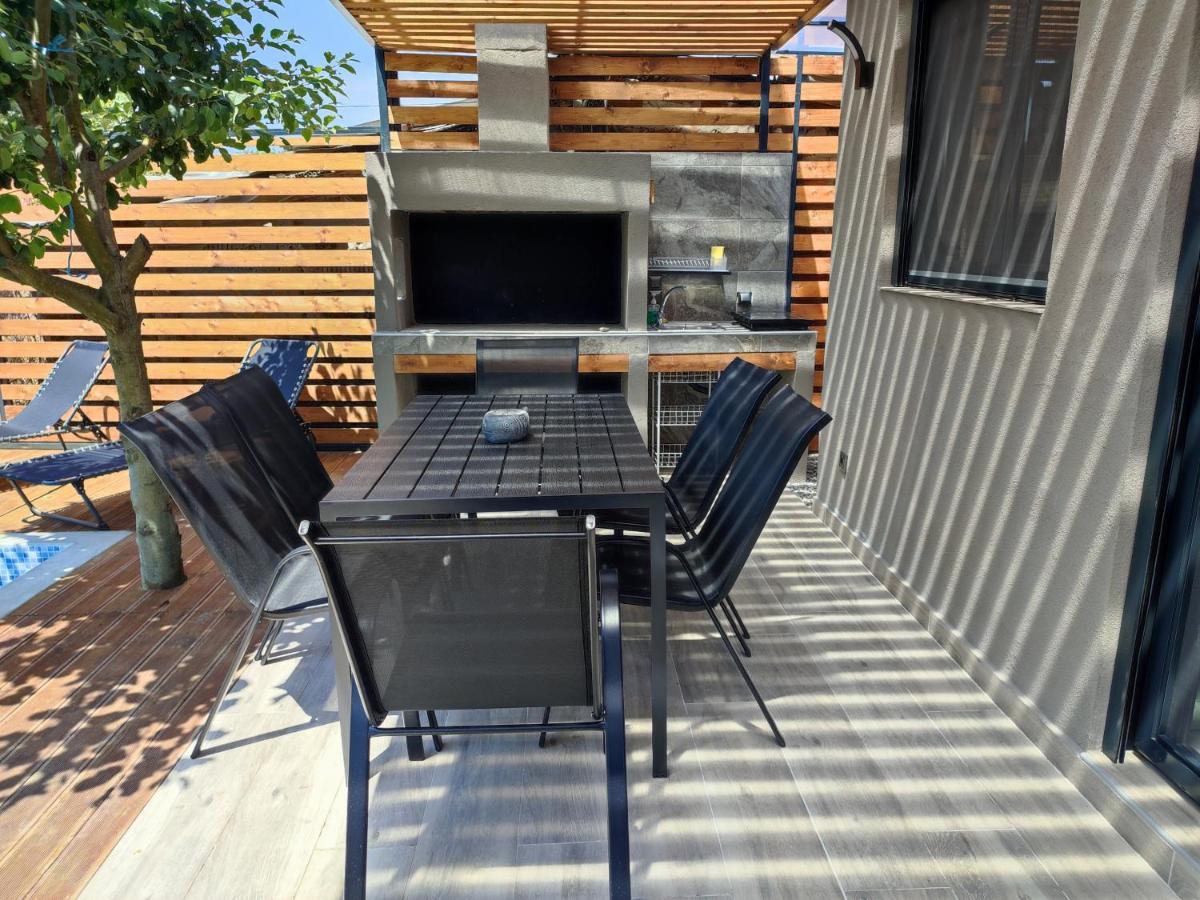 Mosquito Luxury Studio Keramoti  Luaran gambar