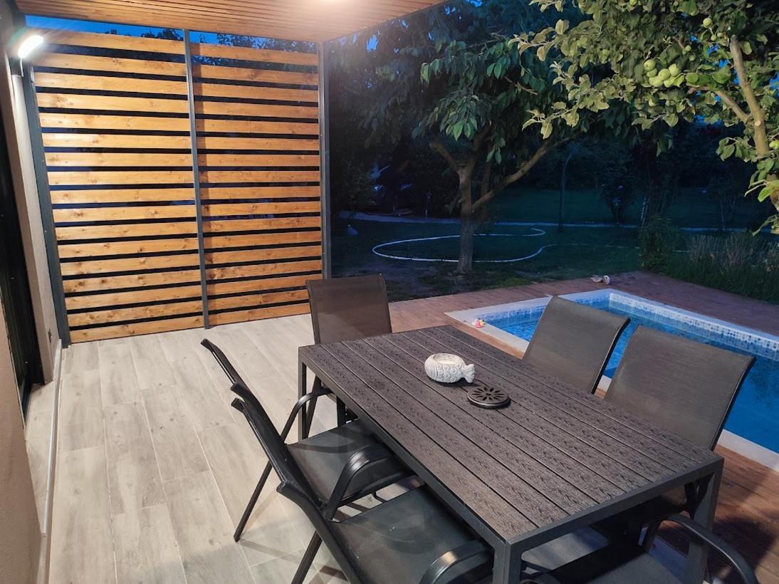Mosquito Luxury Studio Keramoti  Luaran gambar