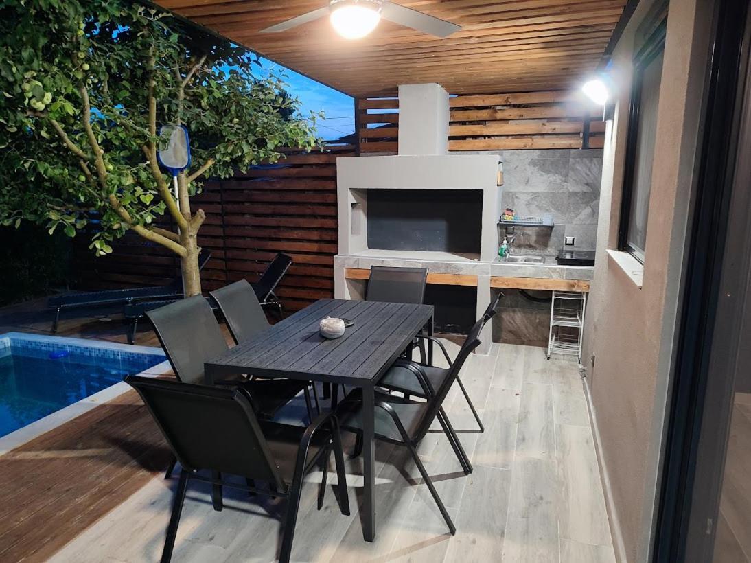 Mosquito Luxury Studio Keramoti  Luaran gambar